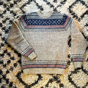 L.L.Bean Men’s Fair Isle Sweater, Large. Natural/Navy/Red color. Beautiful VTG.